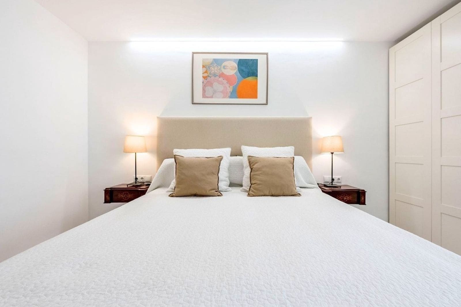 2 bedroom Flat for sale in Barcelona city - € 820,000 (Ref: 9999077)