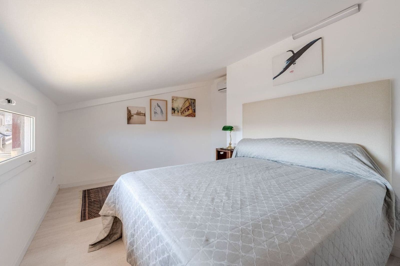 2 bedroom Flat for sale in Barcelona city - € 820,000 (Ref: 9999077)