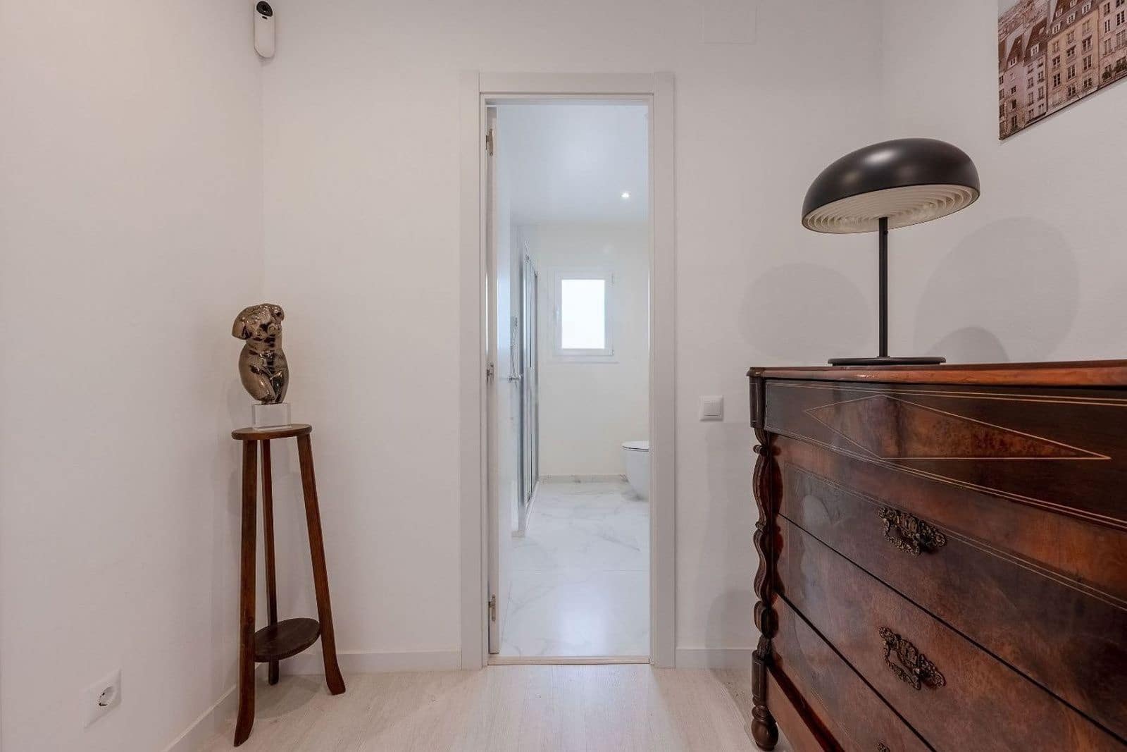 2 bedroom Flat for sale in Barcelona city - € 820,000 (Ref: 9999077)