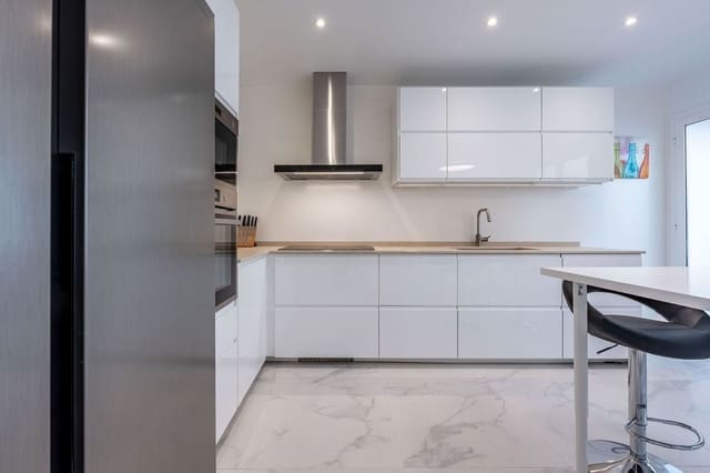2 bedroom Flat for sale in Eixample, Barcelona city - € 820,000 (Ref: 9999077)