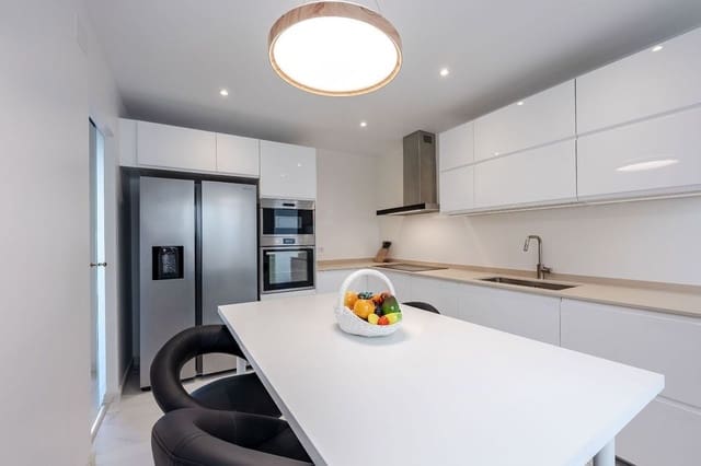 2 bedroom Flat for sale in Eixample, Barcelona city - € 820,000 (Ref: 9999077)