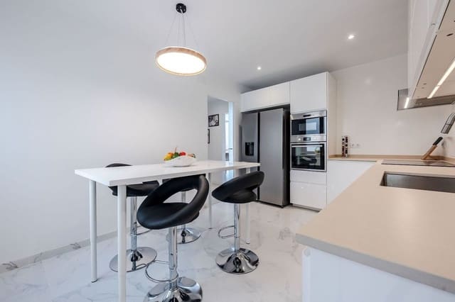 2 bedroom Flat for sale in Eixample, Barcelona city - € 820,000 (Ref: 9999077)