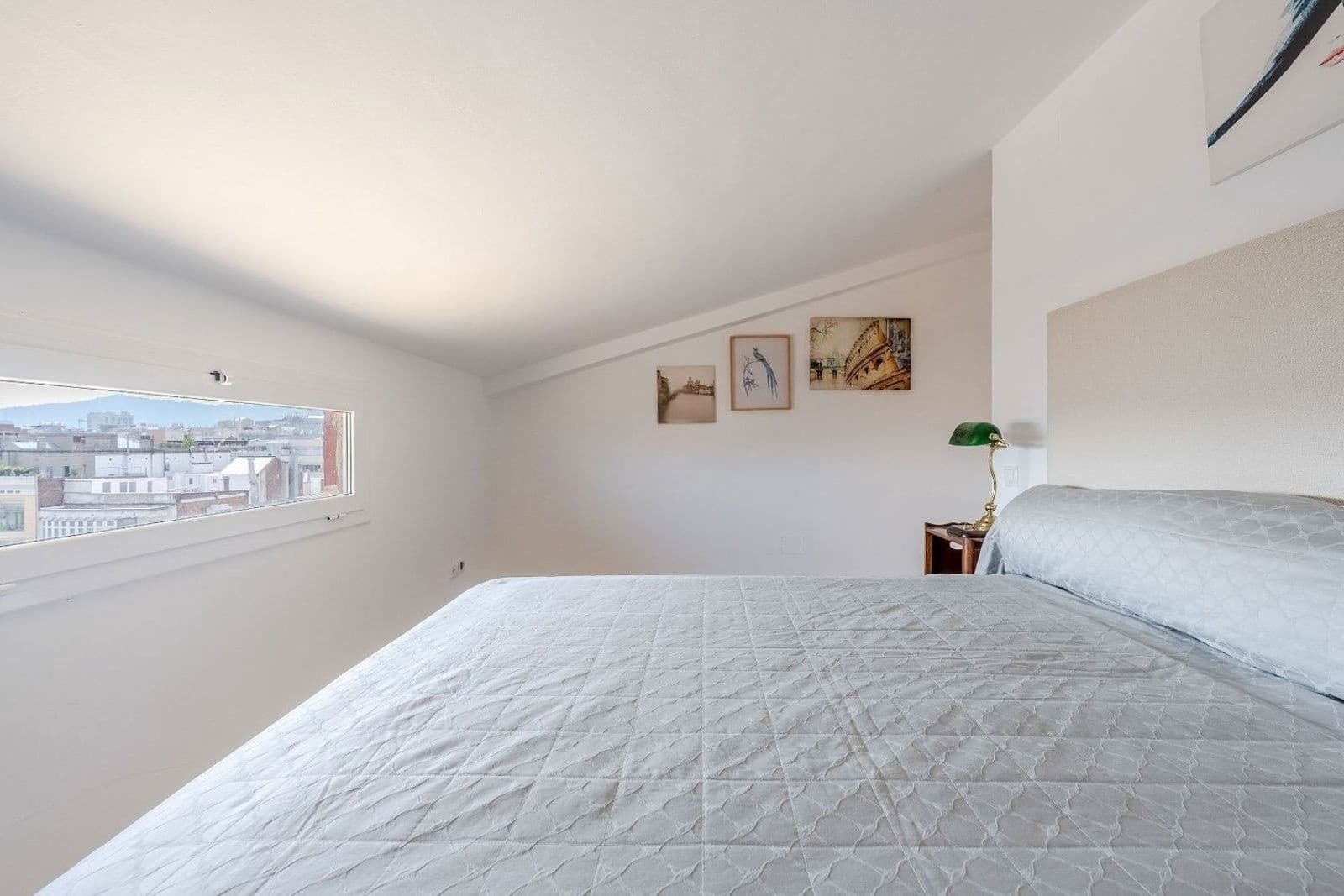 2 bedroom Flat for sale in Barcelona city - € 820,000 (Ref: 9999077)