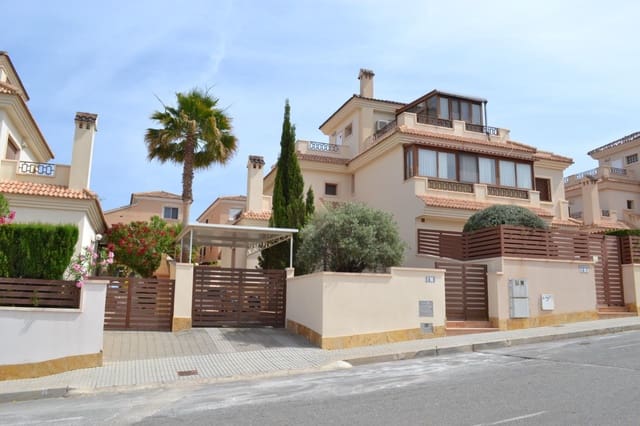 3 soveværelse Rækkehus til salg i La Zenia, Orihuela med swimmingpool garage - € 350.000 (Ref: 9051730)