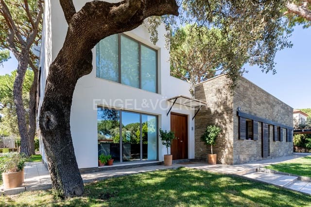 4 soveværelse Villa til salg i Bollullos de la Mitación med swimmingpool garage - € 650.000 (Ref: 9092028)