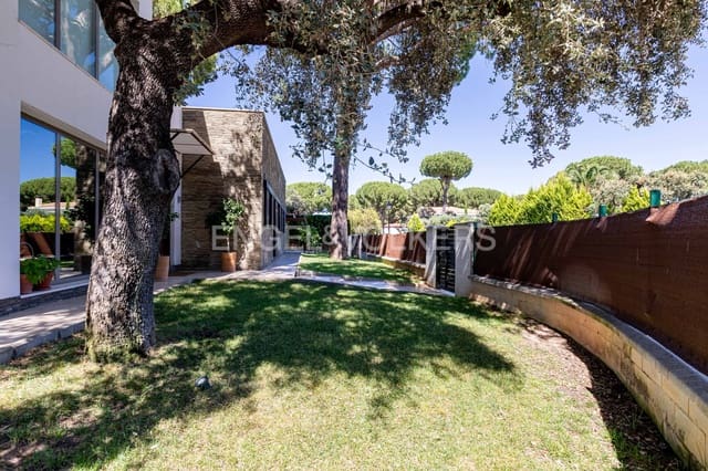 4 soveværelse Villa til salg i Bollullos de la Mitación med swimmingpool garage - € 650.000 (Ref: 9092028)