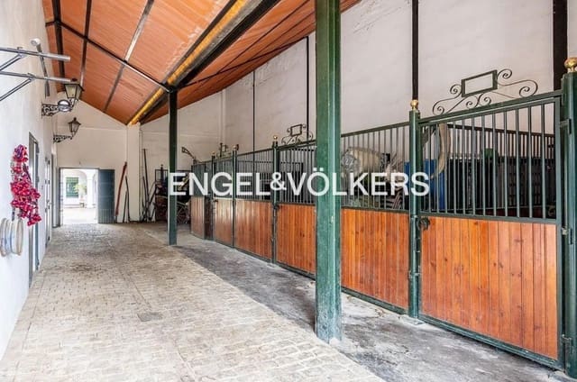 12 soverom Finca/Herregård til salgs i Valencina de la Concepción med svømmebasseng garasje - € 2 200 000 (Ref: 9092053)