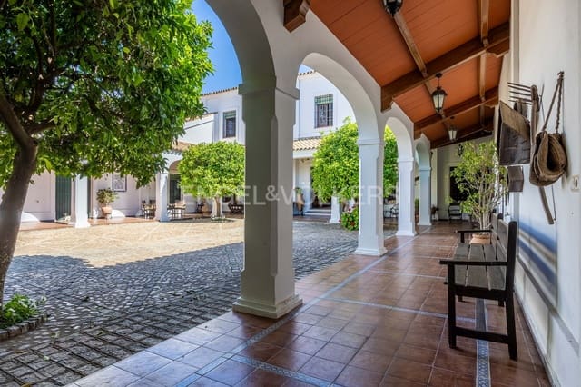 12 sypialnia Finka/Dom wiejski na sprzedaż w Valencina de la Concepción z basenem garażem - 2 200 000 € (Ref: 9092053)