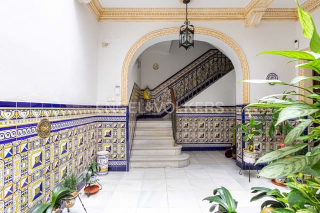10 soveværelse Byhus til salg i Museo, Sevilla by - € 1.750.000 (Ref: 9092077)