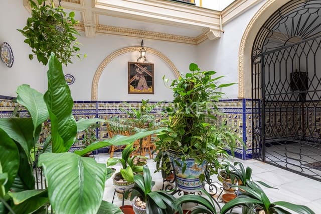 10 soveværelse Byhus til salg i Museo, Sevilla by - € 1.750.000 (Ref: 9092077)