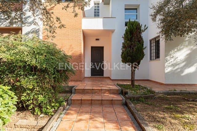 4 soveværelse Villa til salg i Bollullos de la Mitación - € 375.000 (Ref: 9092180)