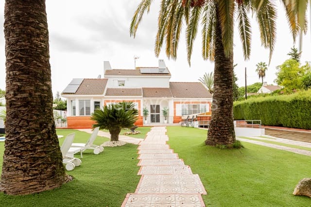 5 soveværelse Villa til salg i Valencina de la Concepción med swimmingpool garage - € 395.000 (Ref: 9115183)