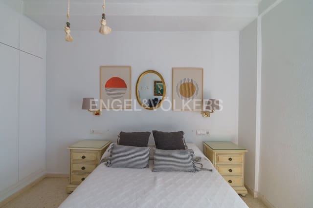 3 bedroom Apartment for rent in El Puerto de Santa María with pool - € 750 (Ref: 9142468)