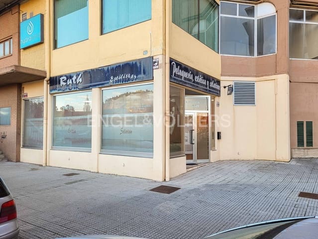 4 soveværelse Erhverv til leje i Santander - € 980 (Ref: 9087337)