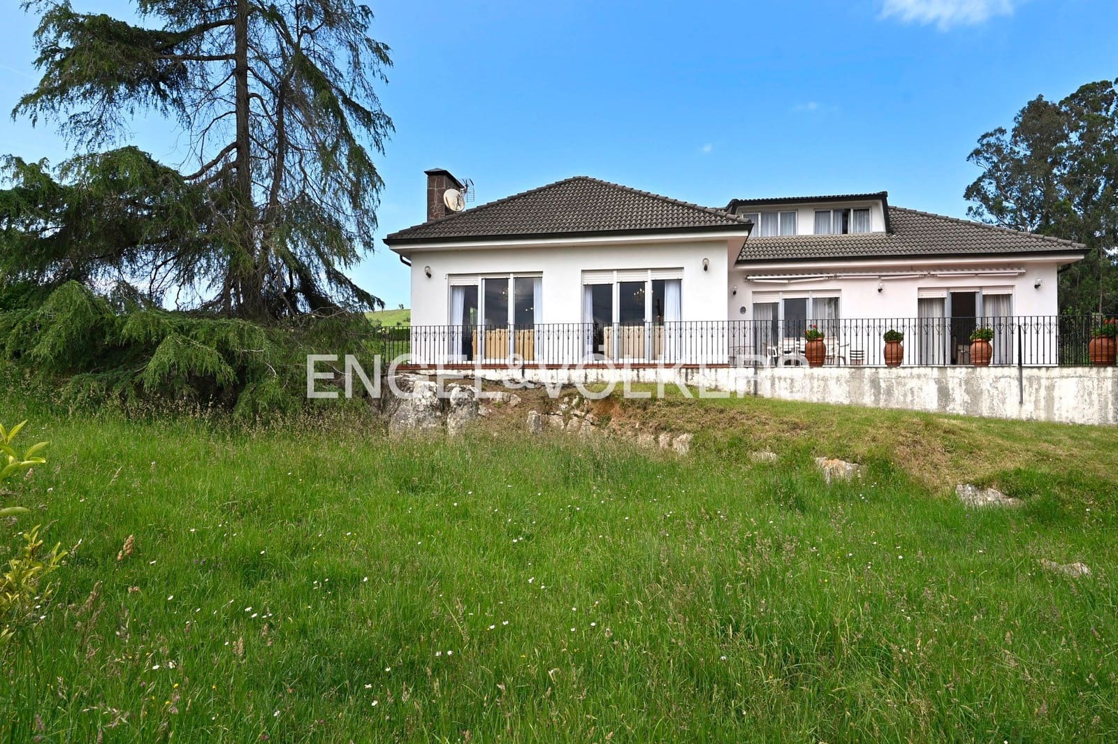 4 Zimmer Villa zu verkaufen in Reocin - 570.000 € (Ref: 9087338)
