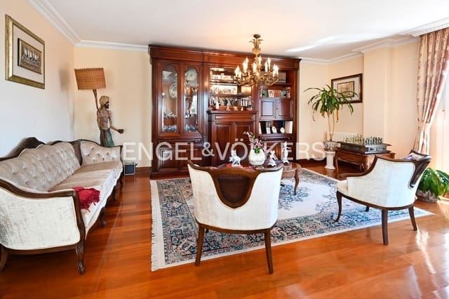 6 Zimmer Villa zu verkaufen in Castro-Urdiales mit Garage - 780.000 € (Ref: 9087346)