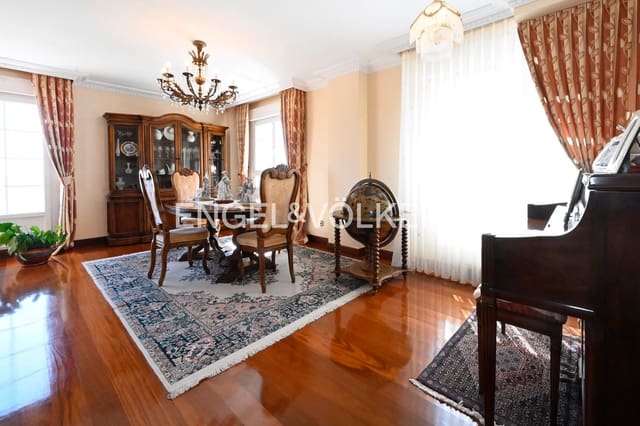 6 Zimmer Villa zu verkaufen in Castro-Urdiales mit Garage - 780.000 € (Ref: 9087346)