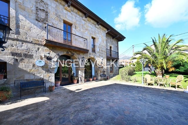 21 soveværelse Hotel til salg i San Felices de Buelna med swimmingpool - € 1.700.000 (Ref: 9087355)
