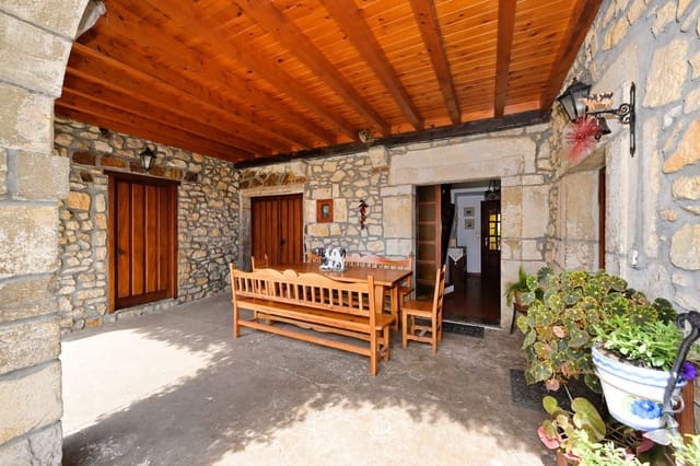 Villa til salgs i Rubayo, Marina de Cudeyo - € 550 000 (Ref: 9087364)