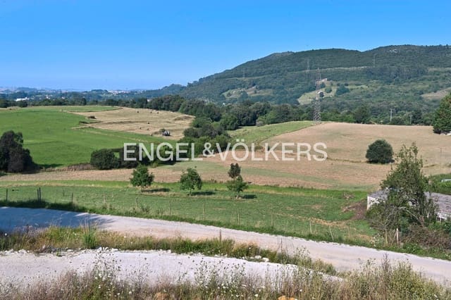 Villa til salgs i Villaescusa med garasje - € 460 000 (Ref: 9133053)