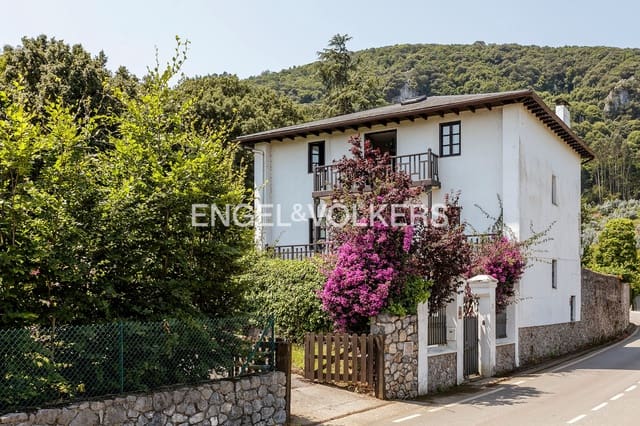 6 soveværelse Finca/Landehus til salg i Arnuero - € 995.000 (Ref: 9133054)