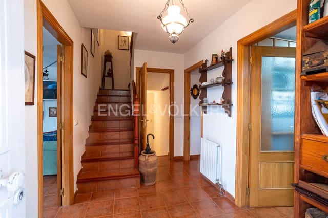 4 soverom Kjedet enebolig til salgs i Marina de Cudeyo med garasje - € 460 000 (Ref: 9158838)
