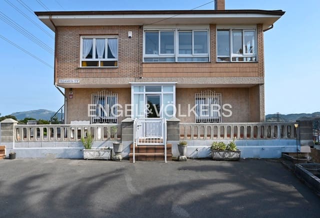 7 soveværelse Villa til salg i Camargo med garage - € 765.000 (Ref: 9172248)