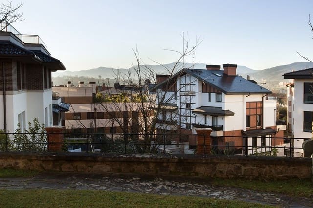 10 Zimmer Villa zu verkaufen in Algorta, Getxo - 2.200.000 € (Ref: 9086187)