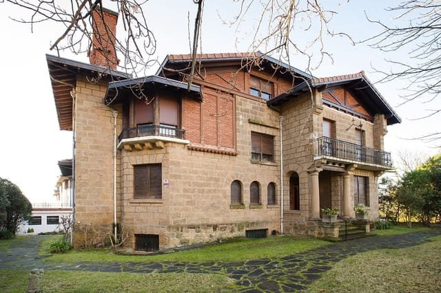 10 Zimmer Villa zu verkaufen in Algorta, Getxo - 2.200.000 € (Ref: 9086187)