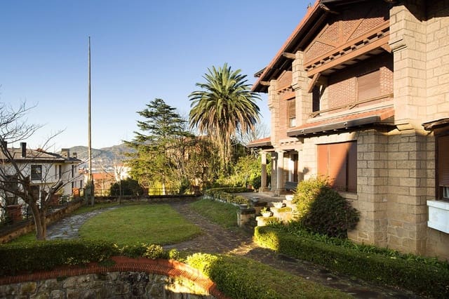 10 Zimmer Villa zu verkaufen in Algorta, Getxo - 2.200.000 € (Ref: 9086187)