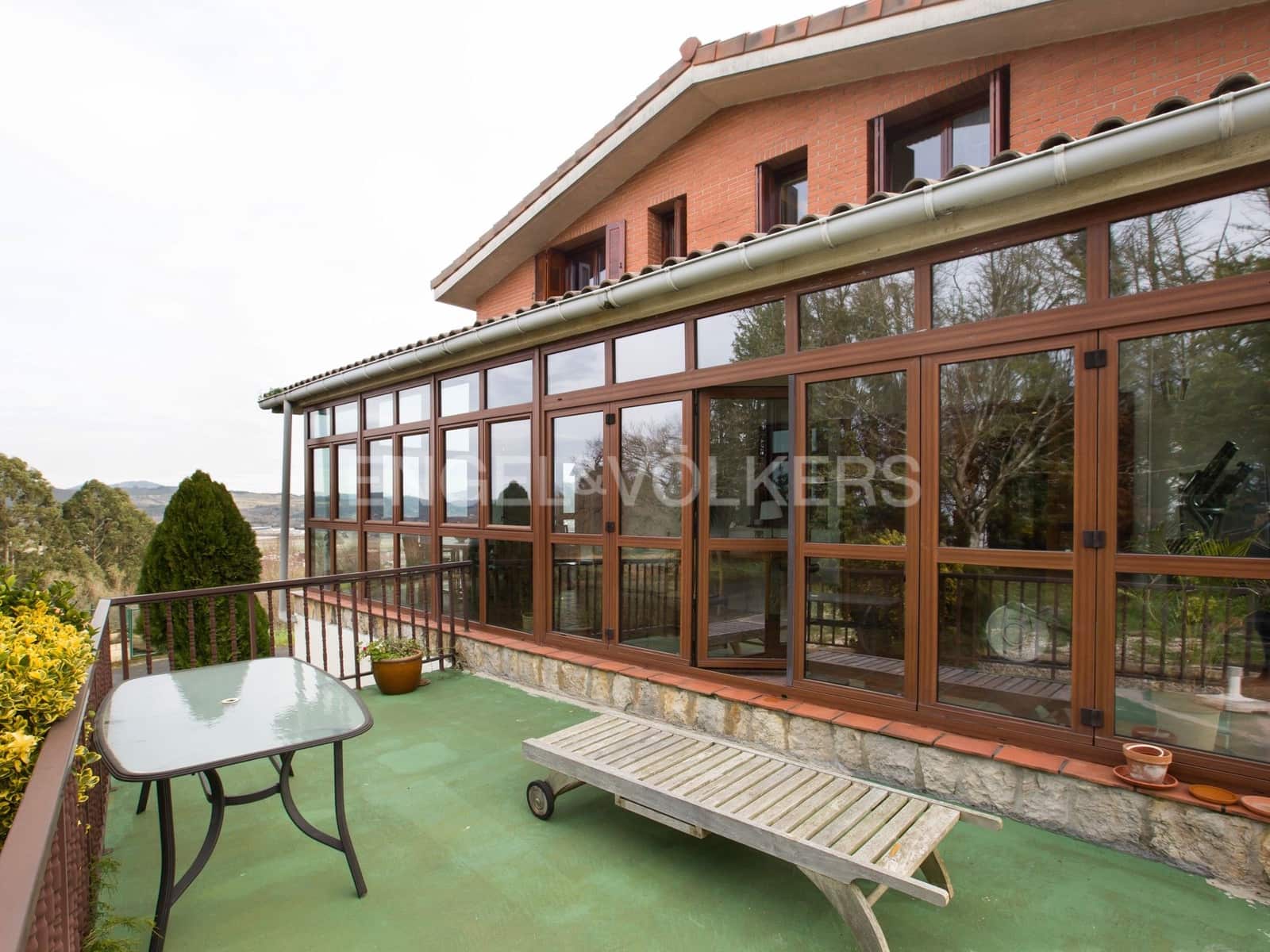 5 quarto Moradia para venda em Sondika com garagem - 650 000 € (Ref: 9086195)