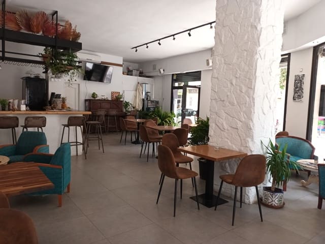 Erhverv til leje i Ibiza by - € 1.891 (Ref: 9110826)