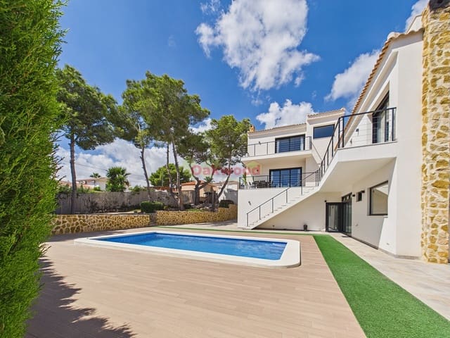3 camera da letto Villa in vendita in Pinar de Campoverde, Pilar de la Horadada con piscina garage - 845.000 € (Rif: 10086714)