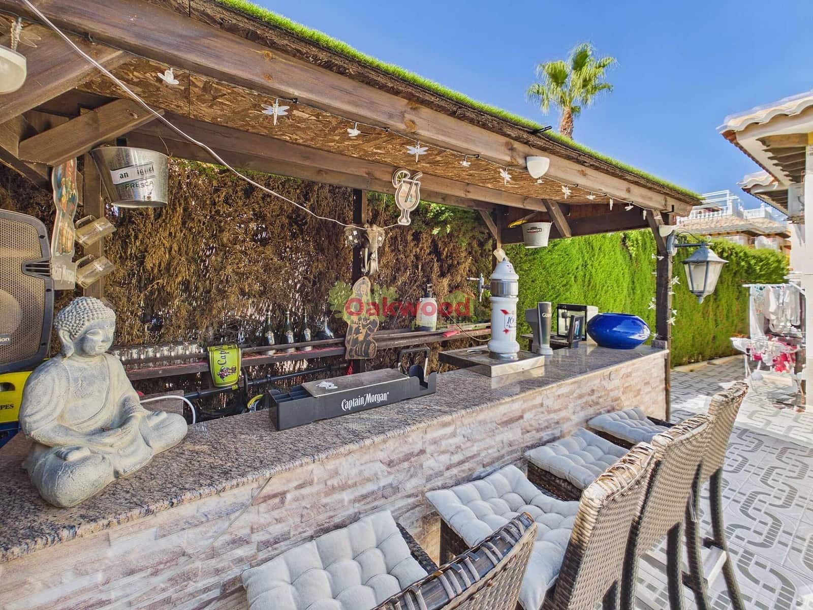 4 sovrum Villa till salu i Villamartin med pool garage - 385 000 € (Ref: 10130936)