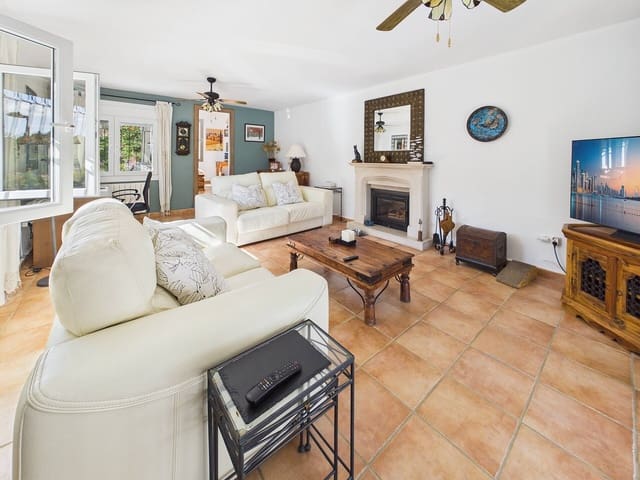 3 sypialnia Willa na sprzedaż w Pinar de Campoverde, Pilar de la Horadada z basenem garażem - 540 000 € (Ref: 10163505)