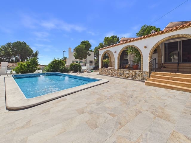 3 sypialnia Willa na sprzedaż w Pinar de Campoverde, Pilar de la Horadada z basenem garażem - 540 000 € (Ref: 10163505)