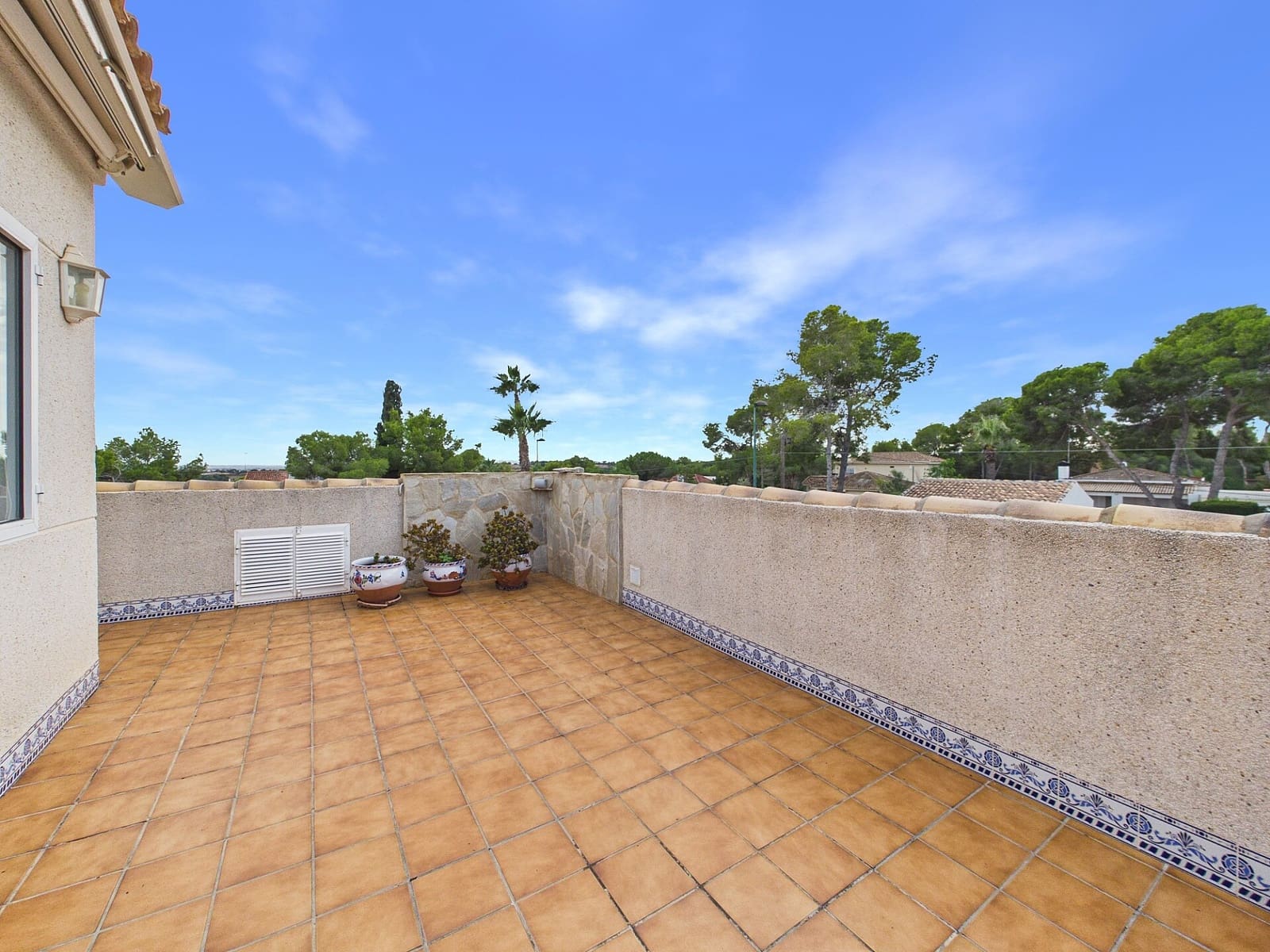 5 bedroom Villa for sale in Pinar de Campoverde with pool garage - € 460,000 (Ref: 10163506)