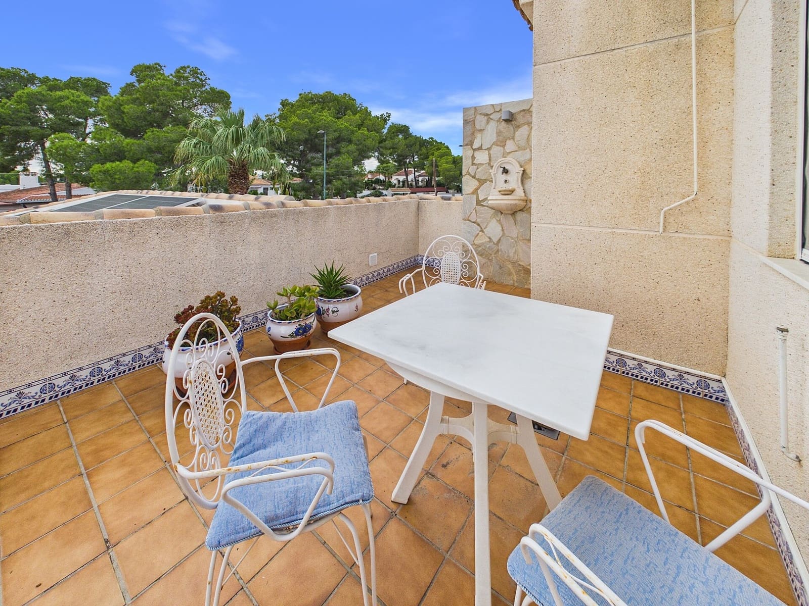 5 bedroom Villa for sale in Pinar de Campoverde with pool garage - € 460,000 (Ref: 10163506)