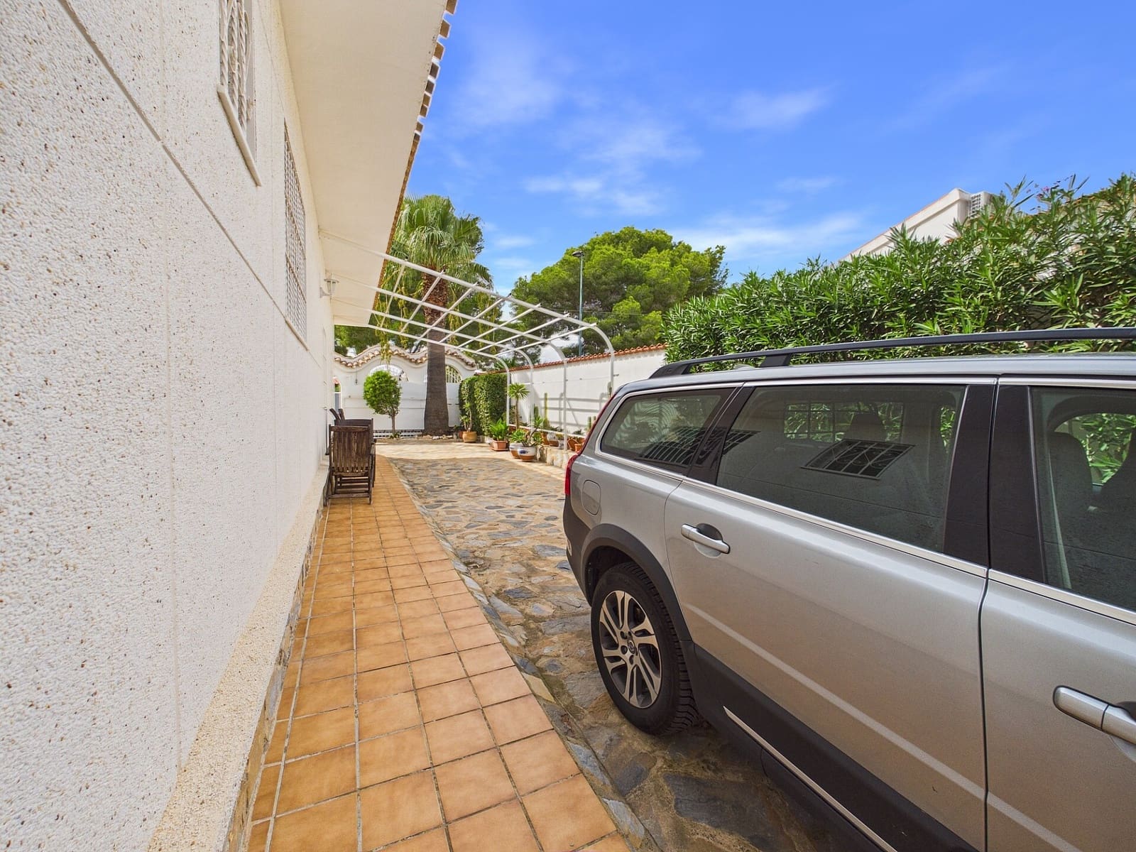 5 bedroom Villa for sale in Pinar de Campoverde with pool garage - € 460,000 (Ref: 10163506)