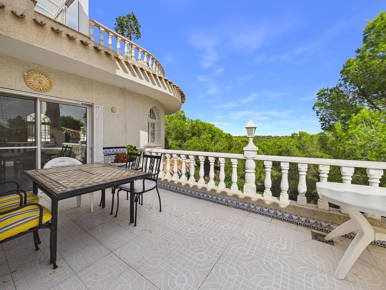 5 bedroom Villa for sale in Pinar de Campoverde with pool garage - € 460,000 (Ref: 10163506)