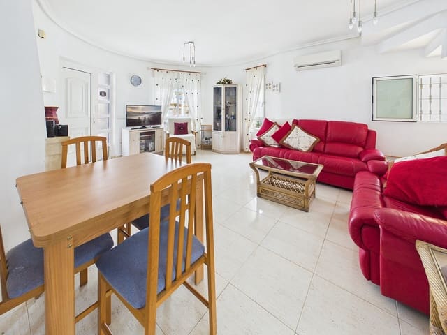 3 sypialnia Willa na sprzedaż w Pinar de Campoverde, Pilar de la Horadada z basenem garażem - 249 000 € (Ref: 10179357)