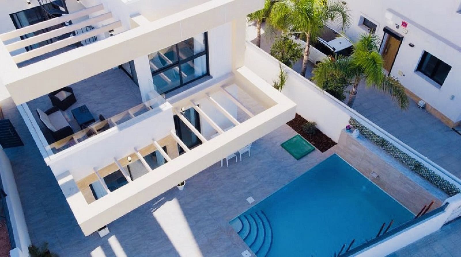 Chalet de 3 habitaciones en Los Montesinos en venta con piscina - 362.000 € (Ref: 6685488)