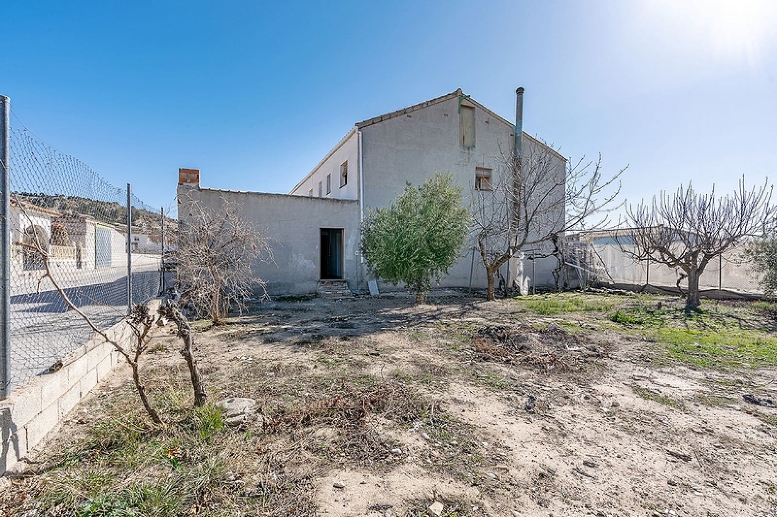 12 slaapkamer Villa te koop in Los Laneros met zwembad garage - € 115.000 (Ref: 6746340)