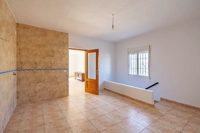 12 soveværelse Villa til salg i Los Laneros, Cortes de Baza med swimmingpool garage - € 115.000 (Ref: 6746340)