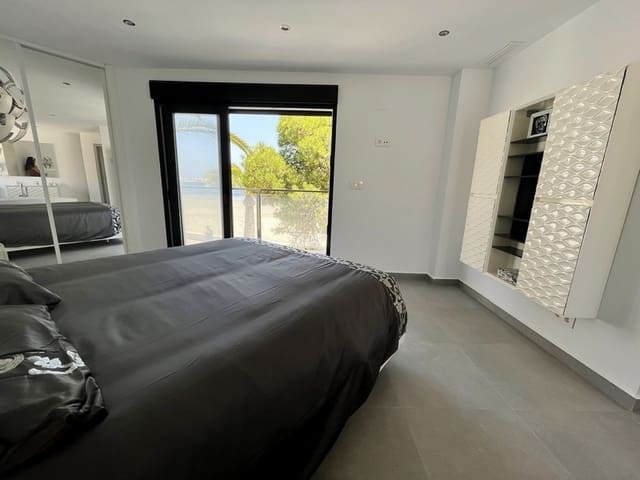 4 slaapkamer Halfvrijstaande villa te koop in Lo Pagan, San Pedro del Pinatar met zwembad - € 449.000 (Ref: 6859686)