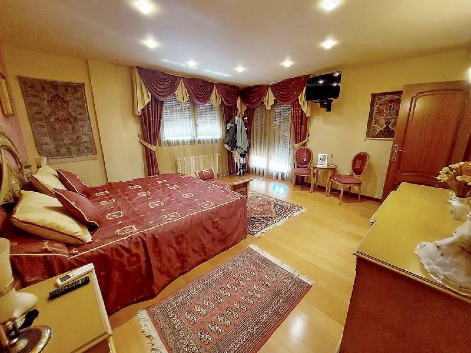 5 soverom Villa til salgs i Cabo Roig med svømmebasseng garasje - € 1 600 000 (Ref: 7078836)