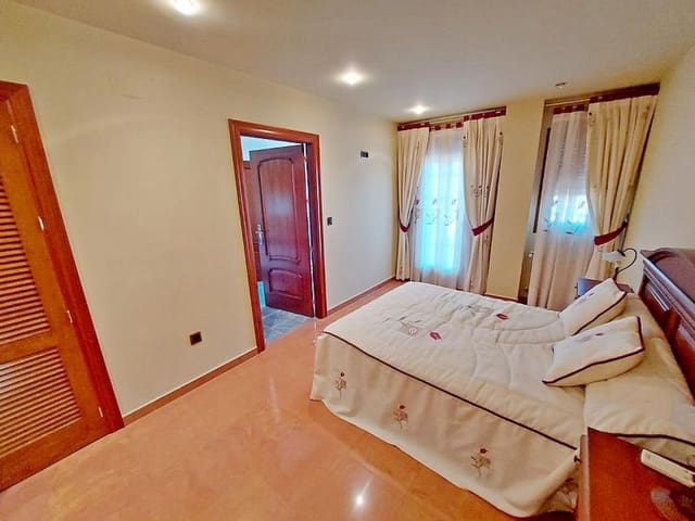 5 chambre Villa/Maison à vendre à Cabo Roig avec piscine garage - 1 600 000 € (Ref: 7078836)