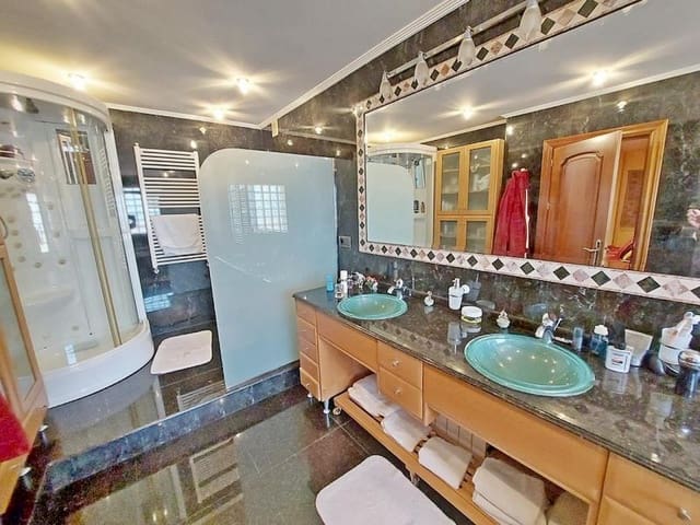 5 chambre Villa/Maison à vendre à Cabo Roig avec piscine garage - 1 600 000 € (Ref: 7078836)
