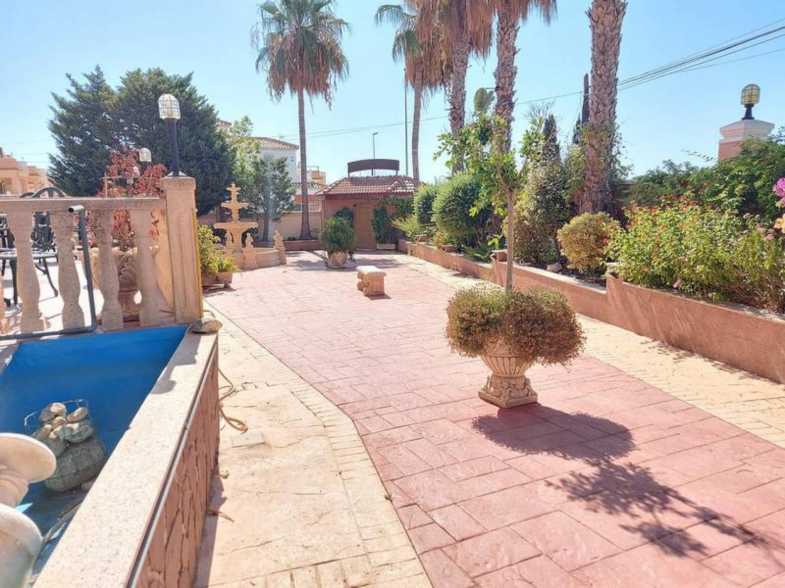 5 soverom Villa til salgs i Cabo Roig med svømmebasseng garasje - € 1 600 000 (Ref: 7078836)