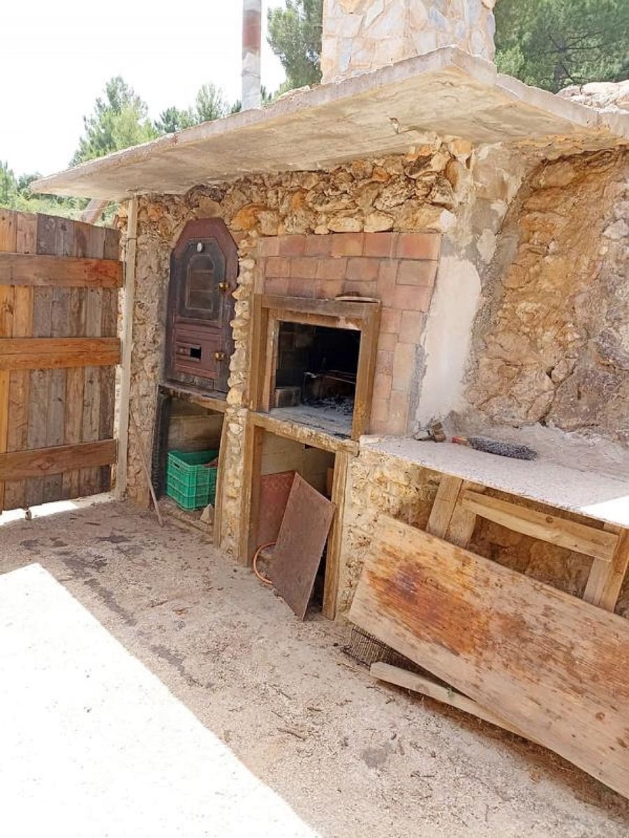 3 soveværelse Finca/Landehus til salg i Moratalla med swimmingpool - € 185.000 (Ref: 7429743)